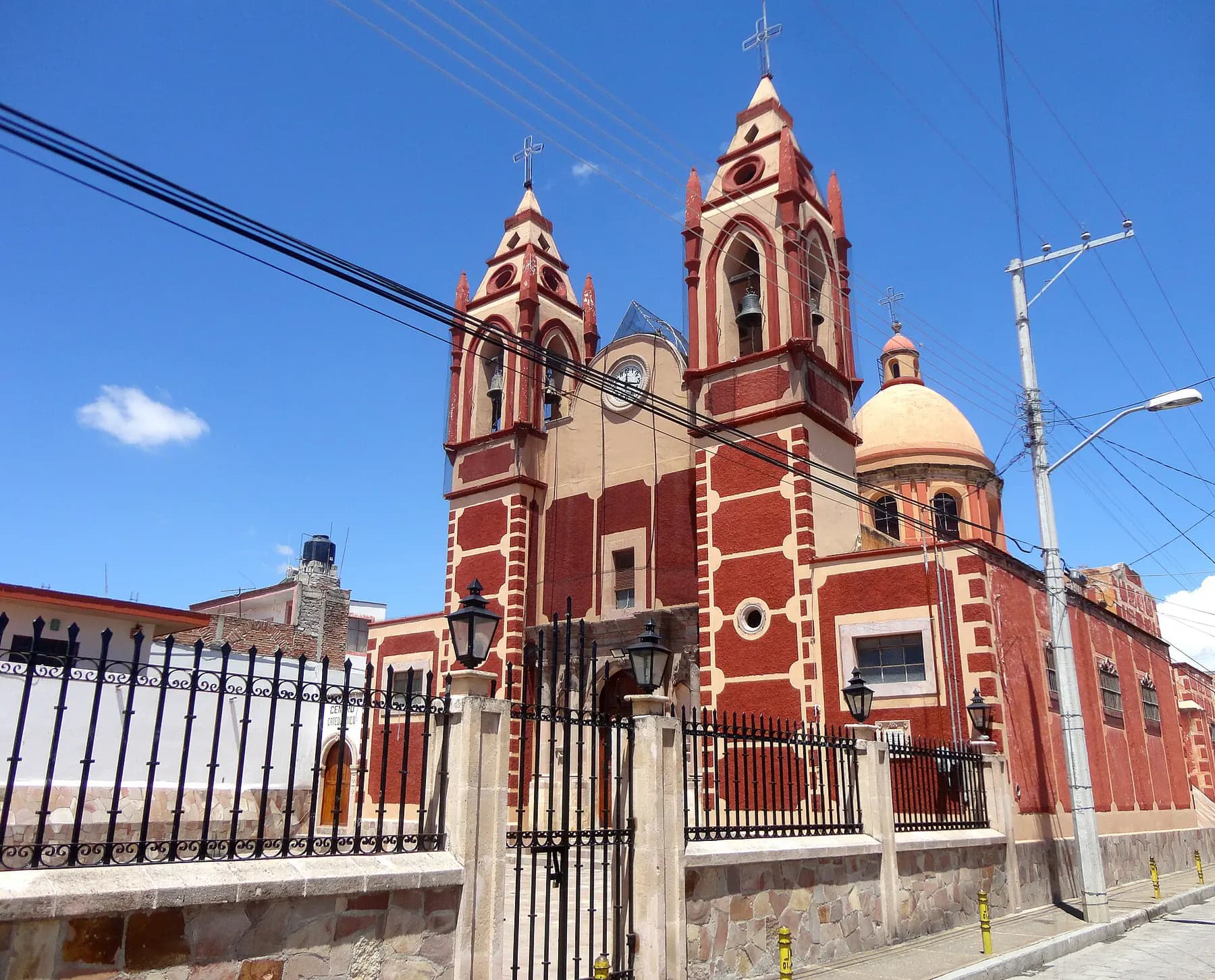 Fachada del Templo de Jesús Nazareno de las Tres Caídas